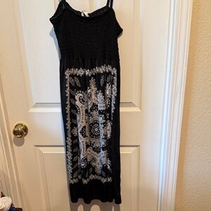 Cristinalove Black and White Maxi Dress